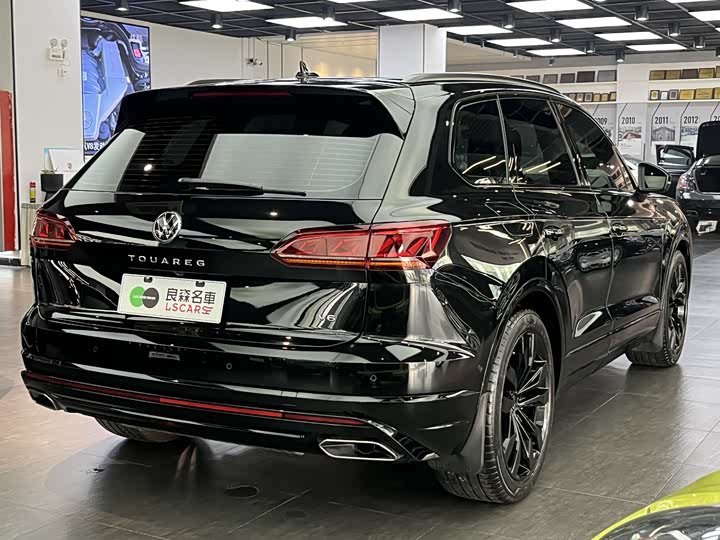 Фото 6 - Volkswagen Touareg