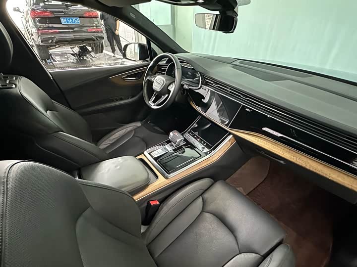 Audi Q7 2021 2021款 55 TFSI quattro S line尊贵型