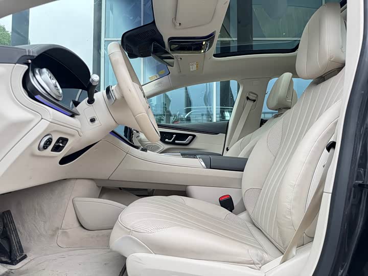 Фото 8 - Mercedes-Benz EQS