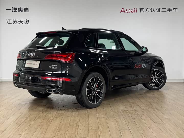 Фото 4 - Audi Q5L