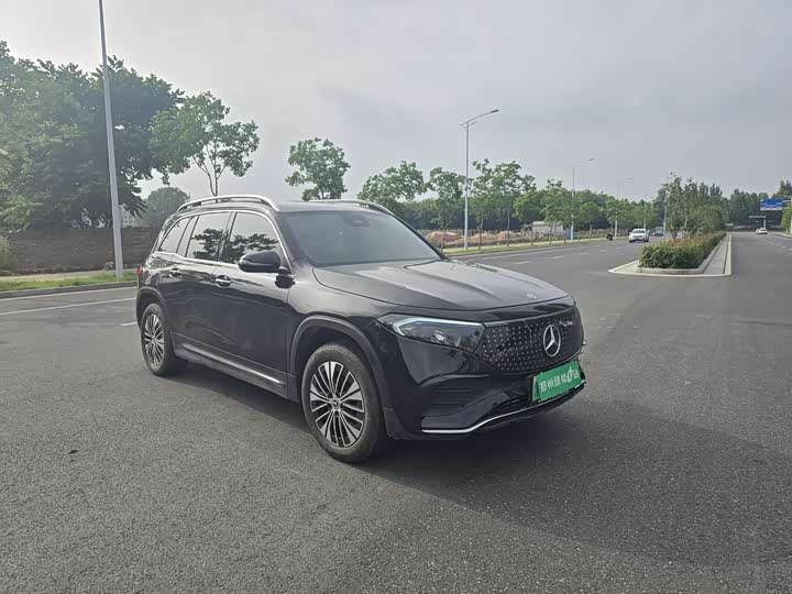 Фото 3 - Mercedes-Benz EQB