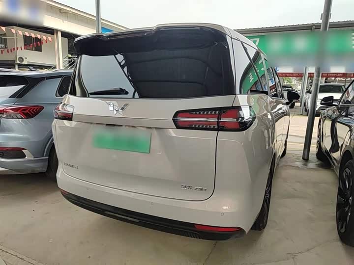 Wuling Starlight 730 Hybrid/EV 2025 2025款 纯电 500km 豪华型