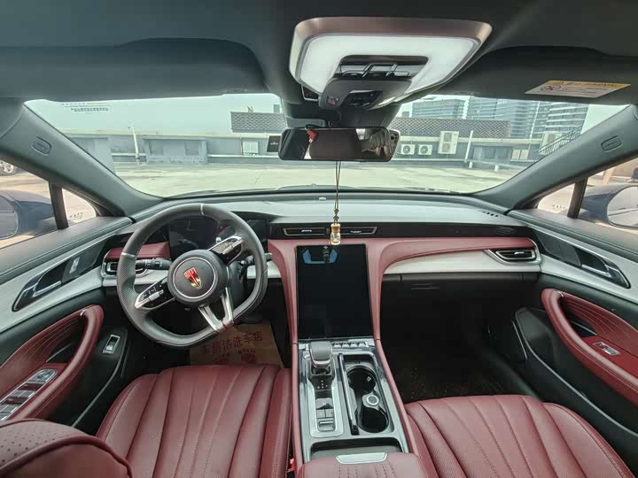 Hongqi H5 2025 2025款 2.0T 自动玄影版