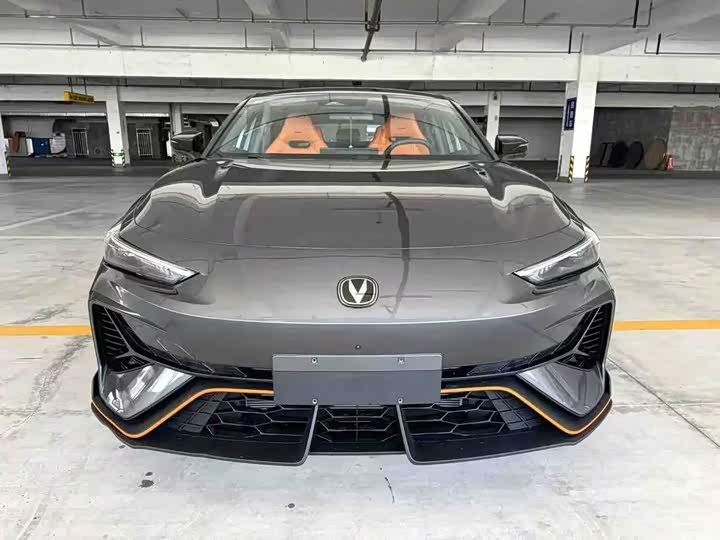 Changan UNI-V 2025 2025款 第三代 1.5T 500Bar尊贵运动型