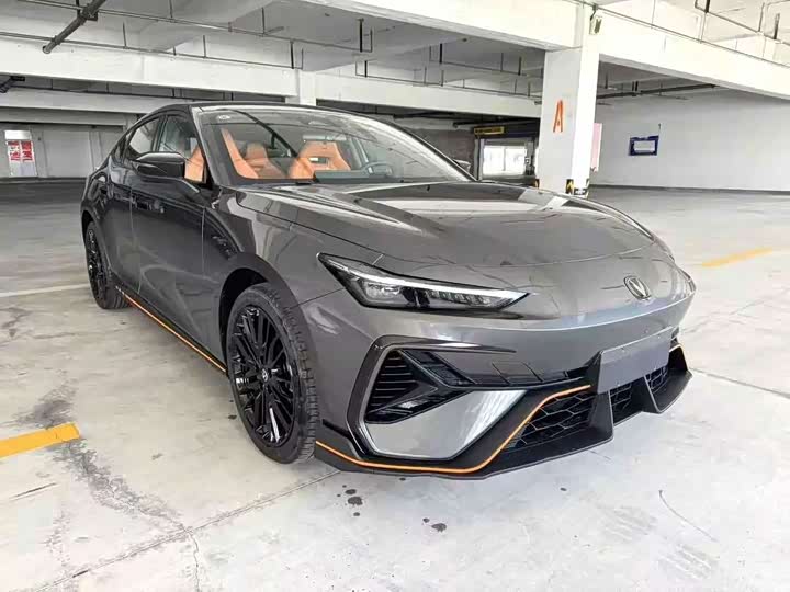 Changan UNI-V 2025 2025款 第三代 1.5T 500Bar尊贵运动型