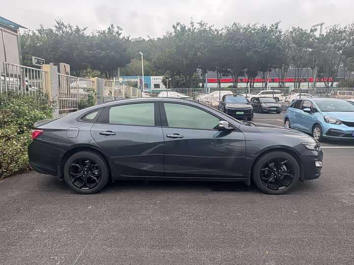 Фото 8 - Chevrolet Malibu XL