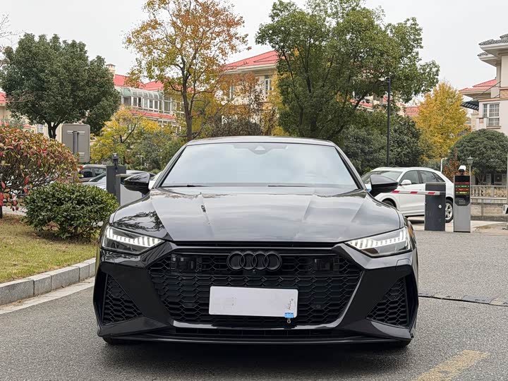 Фото 3 - Audi A7L