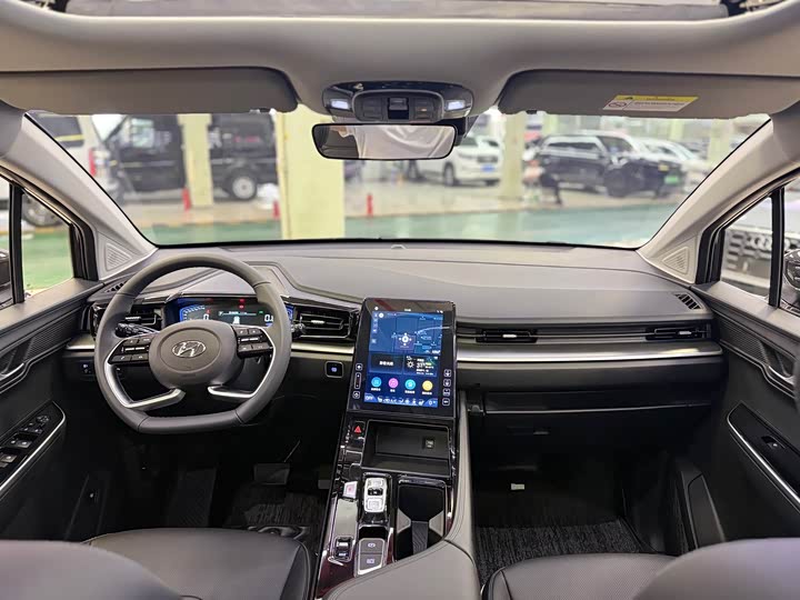 Hyundai Custo 2024 2024款 270TGDi LUX 尊贵版