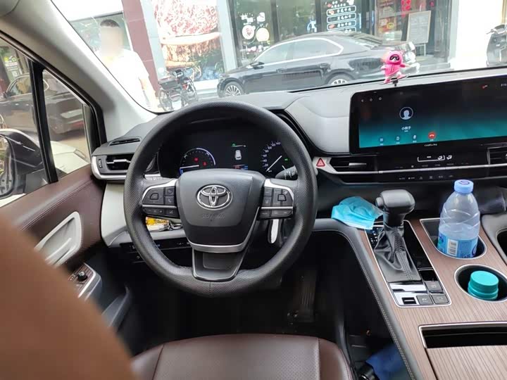 Toyota Sienna 2024 2024款 2.5L混动 舒适版