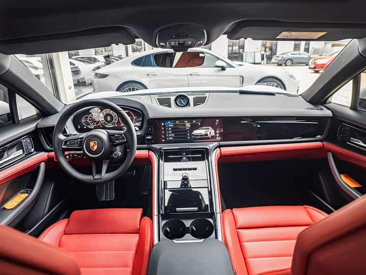 2026 Porsche Panamera
