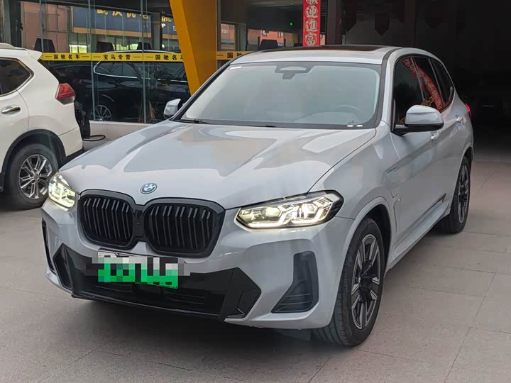 Фото 1 - BMW iX3