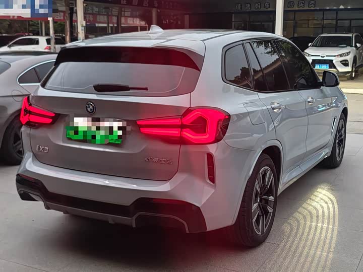 Фото 5 - BMW iX3