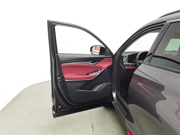 Фото 8 - Changan CS75 Plus