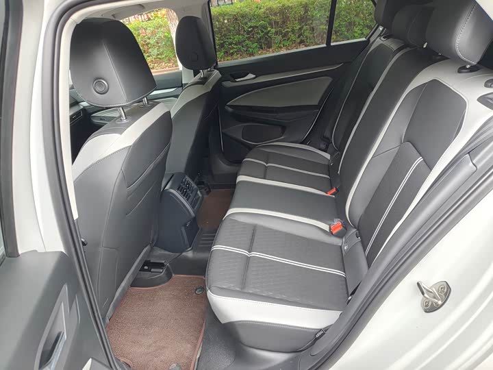 Volkswagen Golf 2025 2025款 300TSI Pro