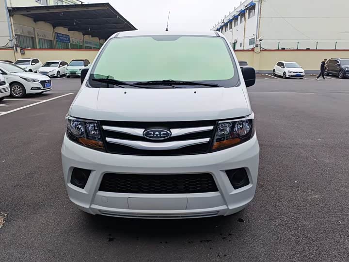 JAC Refine M3 2022 2022款 1.8L 7座标准版