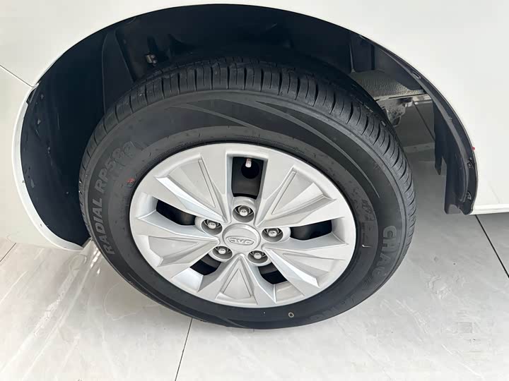 JAC Refine M3 2022 2022款 1.8L 7座标准版
