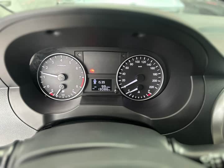 JAC Refine M3 2022 2022款 1.8L 7座标准版