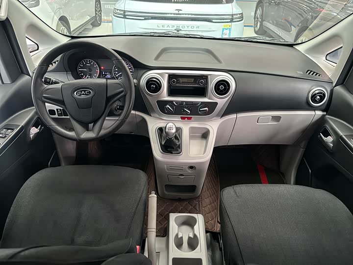JAC Refine M3 2022 2022款 1.8L 7座标准版