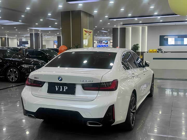 صورة 6 - BMW 3 Series