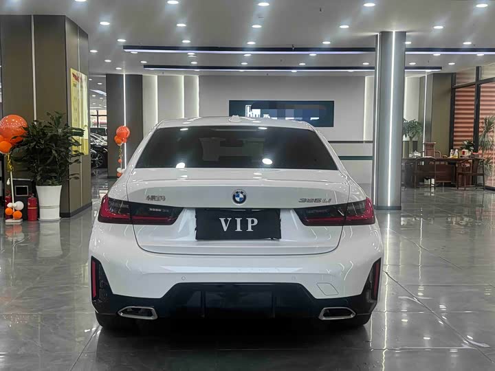 صورة 7 - BMW 3 Series