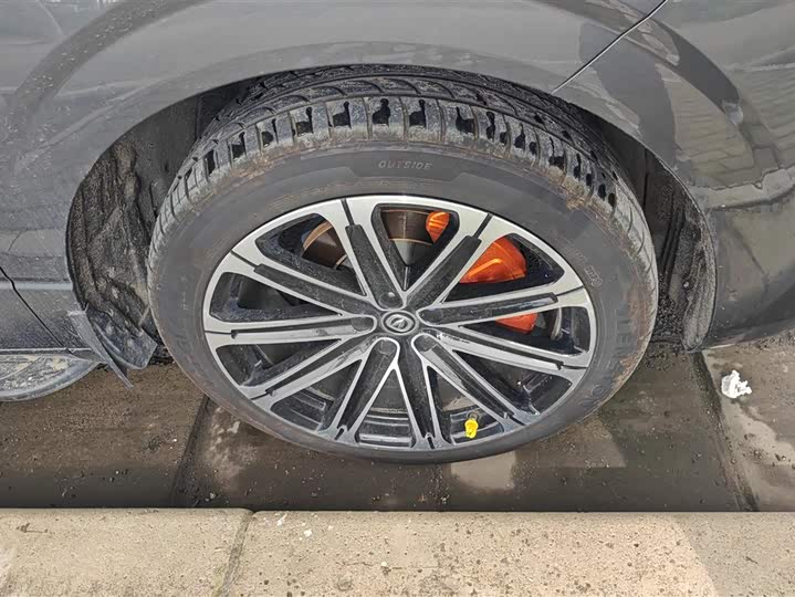 Фото 6 - Changan UNI-K Hybrid