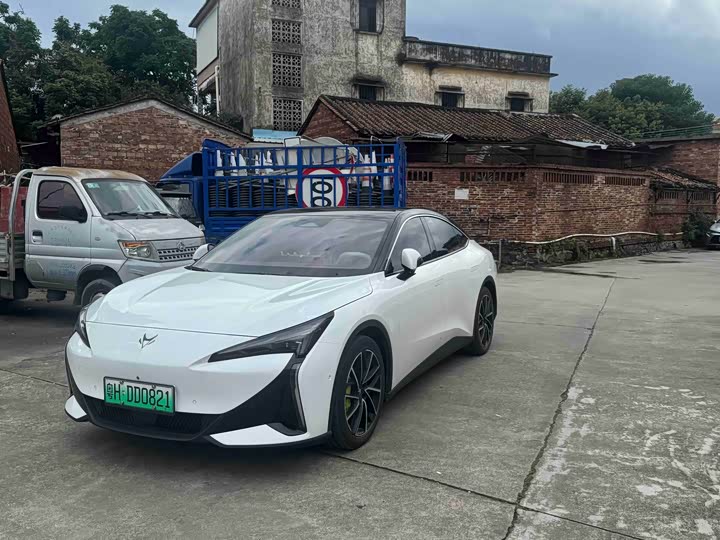 BAIC Arcfox Alpha S5 2025 2025款 改款 560MAX 185kW