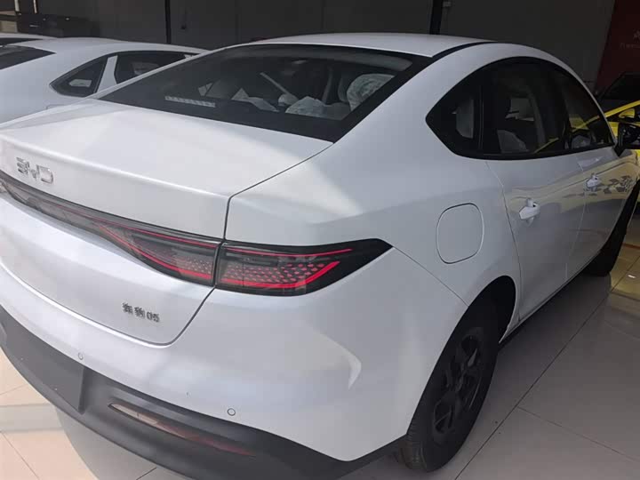 BYD Seal 05 DM-i Hybrid 2026 2026款 DM-i 128KM豪华型