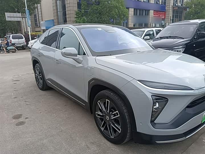 Фото 4 - Nio EC6