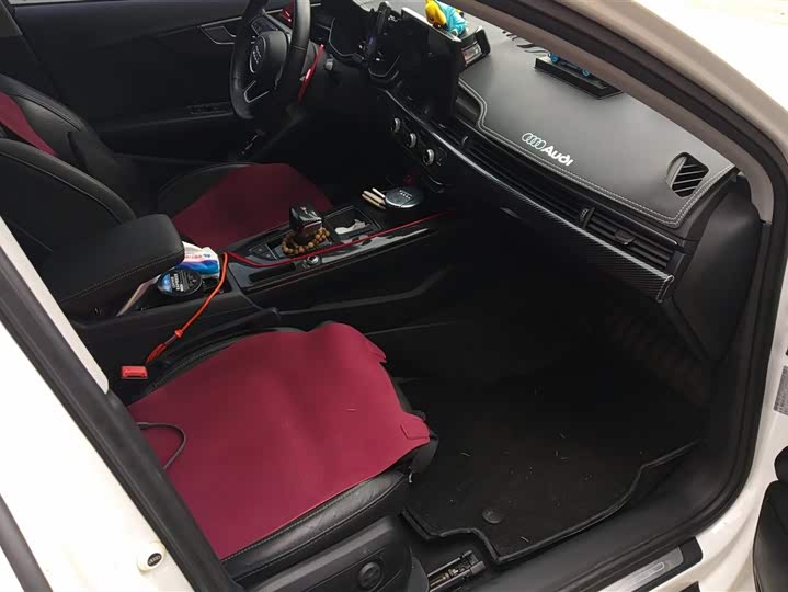 Фото 8 - Audi A4L