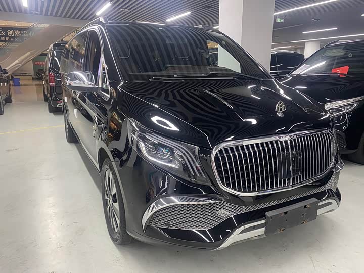 Фото 3 - Mercedes-Benz V-Class