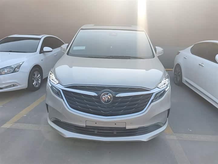 صورة 3 - Buick GL8 ES