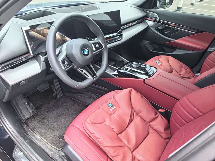 BMW 5 Series 2026 2026款 改款 530Li 领先型 M运动套装