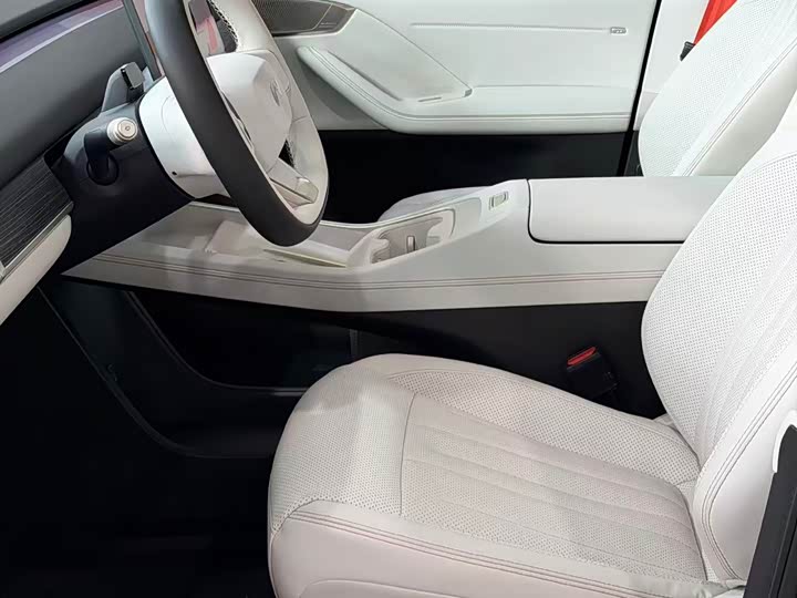 Nio Onvo L60 2024 2024款 60kWh 四驱版