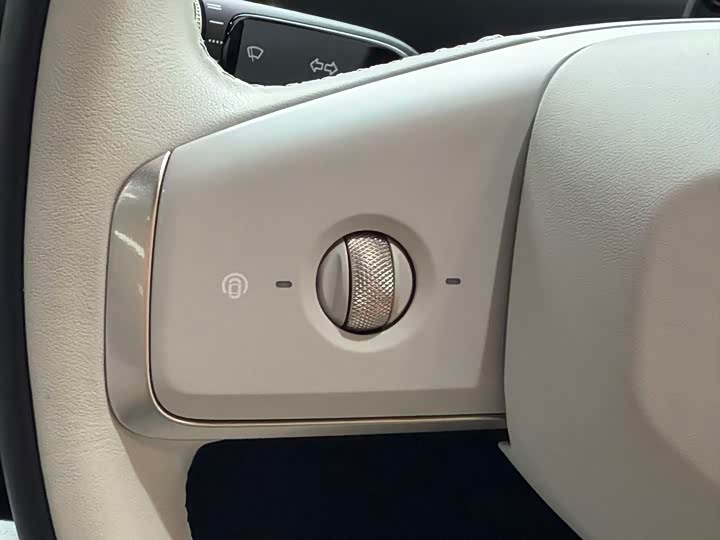 Nio Onvo L60 2024 2024款 60kWh 四驱版