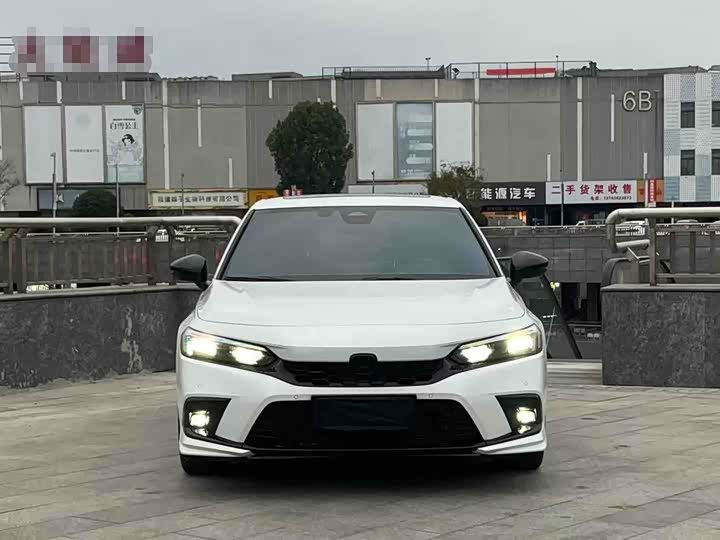 Фото 2 - Honda Civic
