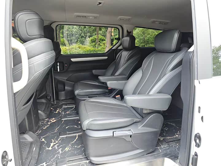 Maxus G20 2023 2023款 ES 2.0T 柴油手动超值版