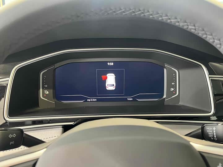 2023 Volkswagen Tiguan L Hybrid