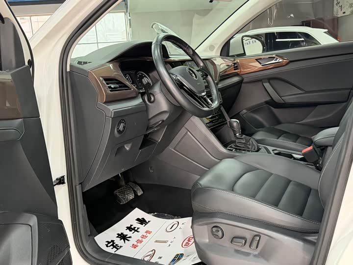 Volkswagen Tharu 2021 2021款 280TSI 两驱舒适版
