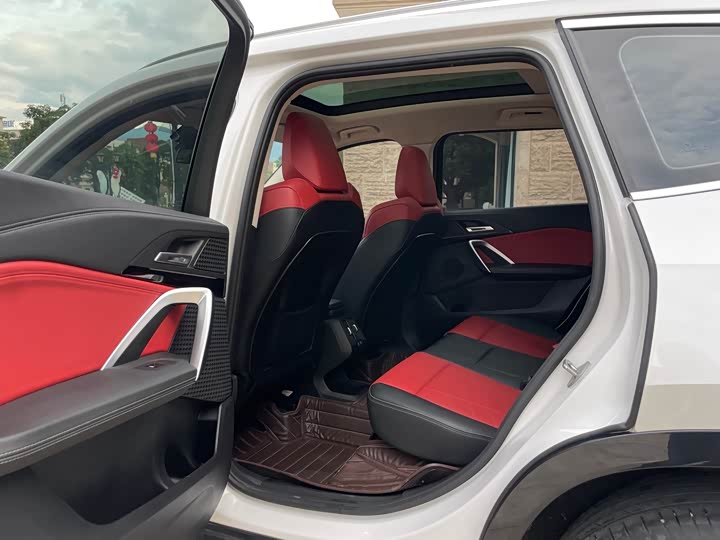 Фото 5 - BMW X1