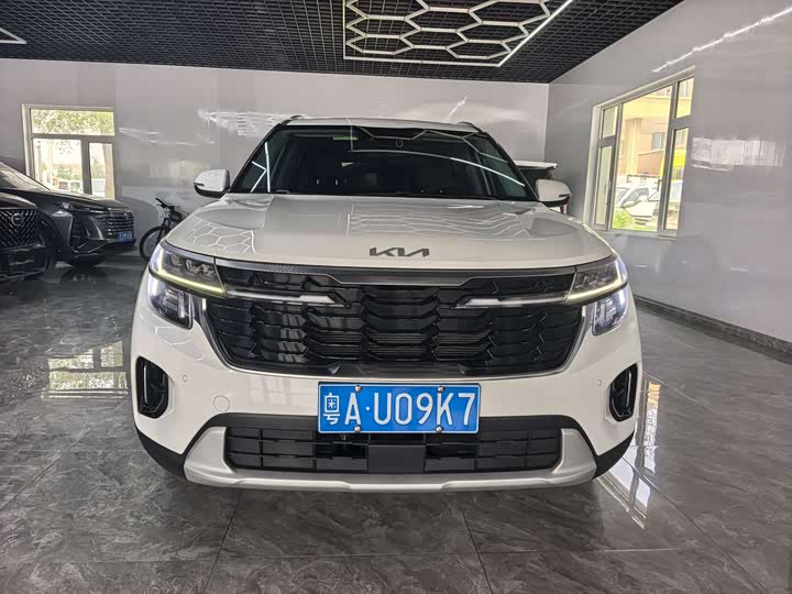 Photo 1 - Kia Seltos