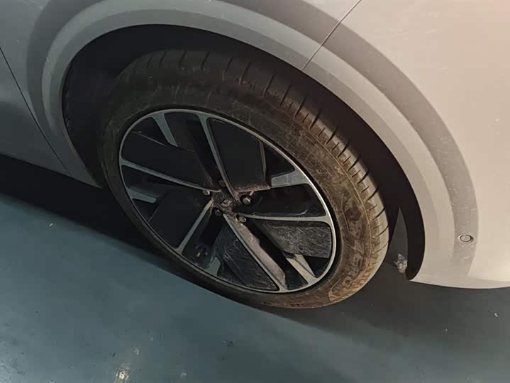 LiXiang L6 2025 2025款 Pro 智能焕新版