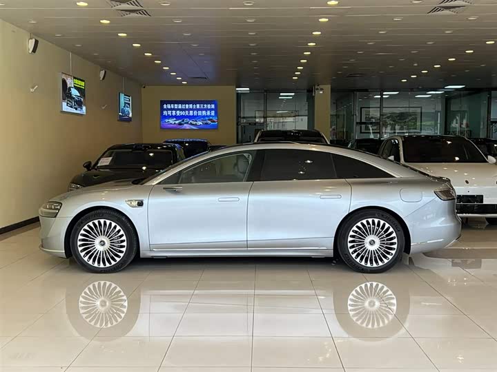 Stelato S9 2026 2026款 增程 Ultra 后驱 53kWh (192线激光雷达）