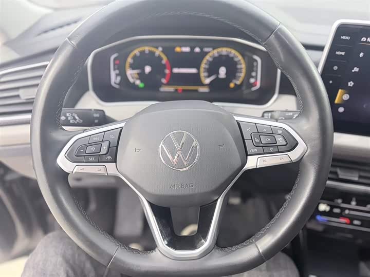 Фото 8 - Volkswagen Tayron