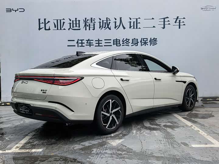 BYD Seal 07 DM-i Hybrid 2026 2026款 DM-i 1.5T 230km 旗舰型