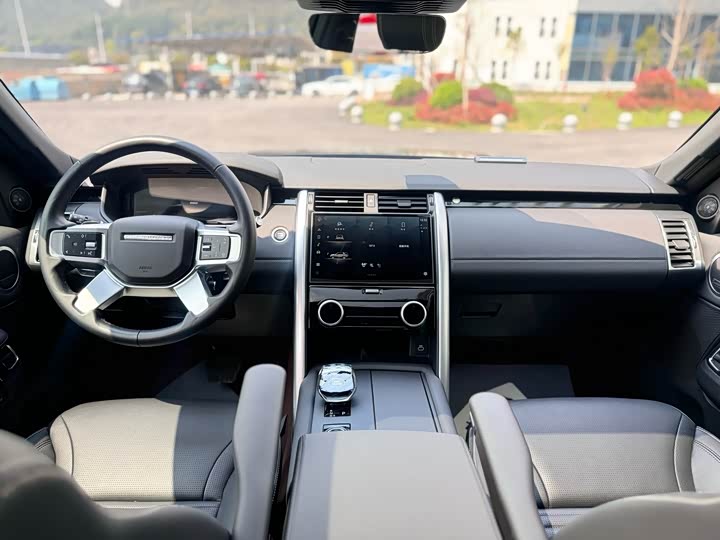 2025 Land Rover Discovery