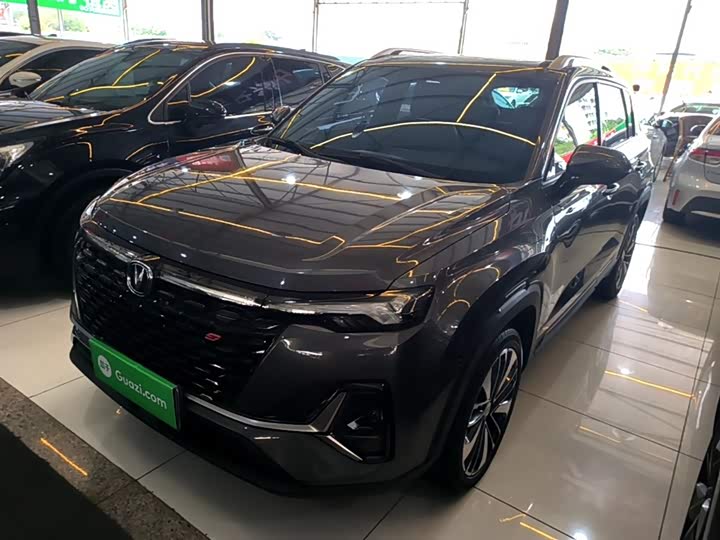 Changan CS35 Plus 2021 2021款 蓝鲸NE 1.4T DCT尊贵型