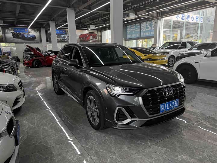 Фото 2 - Audi Q3