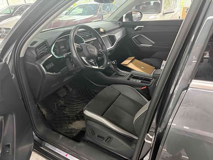 Фото 7 - Audi Q3