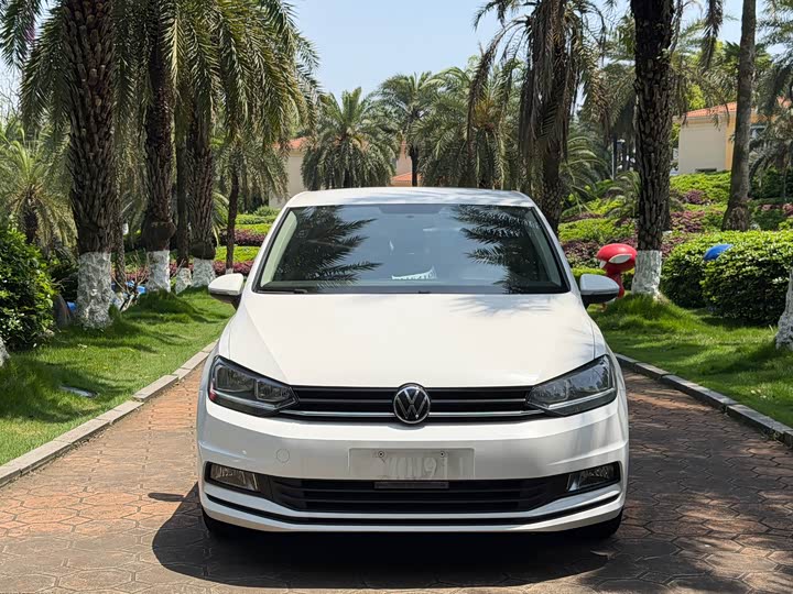 Volkswagen Touran L 2021 2021款 途安L 280TSI DSG风尚版 7座