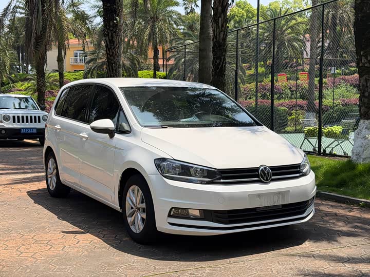Volkswagen Touran L 2021 2021款 途安L 280TSI DSG风尚版 7座